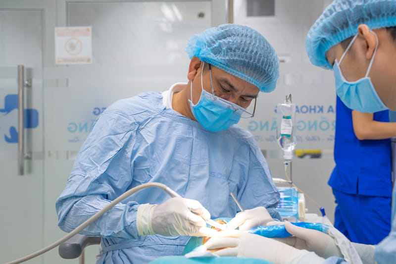 Yêu cầu tay nghề bác sĩ thực hiện cao và trang thiết bị hiện đại